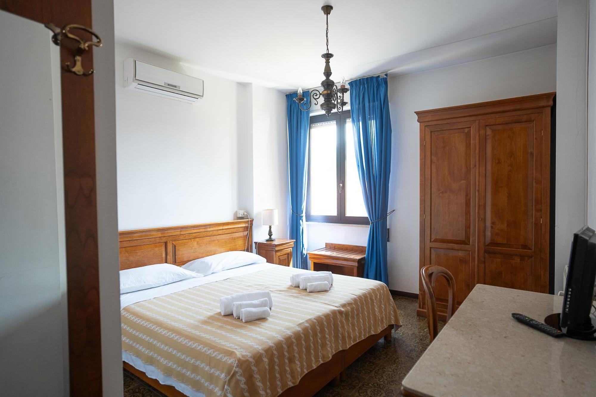 Hotel Napoleon بونتريمولي المظهر الخارجي الصورة