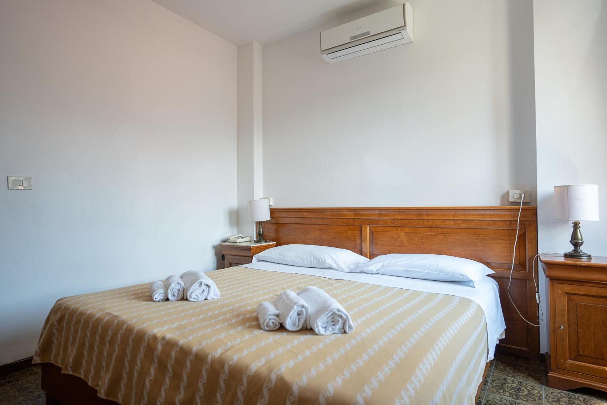 Hotel Napoleon بونتريمولي المظهر الخارجي الصورة